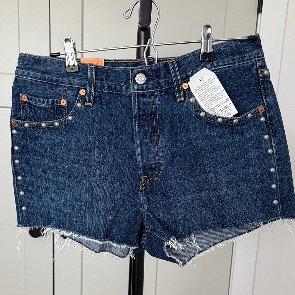 “LEVI’S” Studded 501 Denim Cutoff Shorts